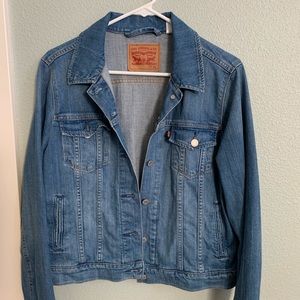Long sleeve jean jacket